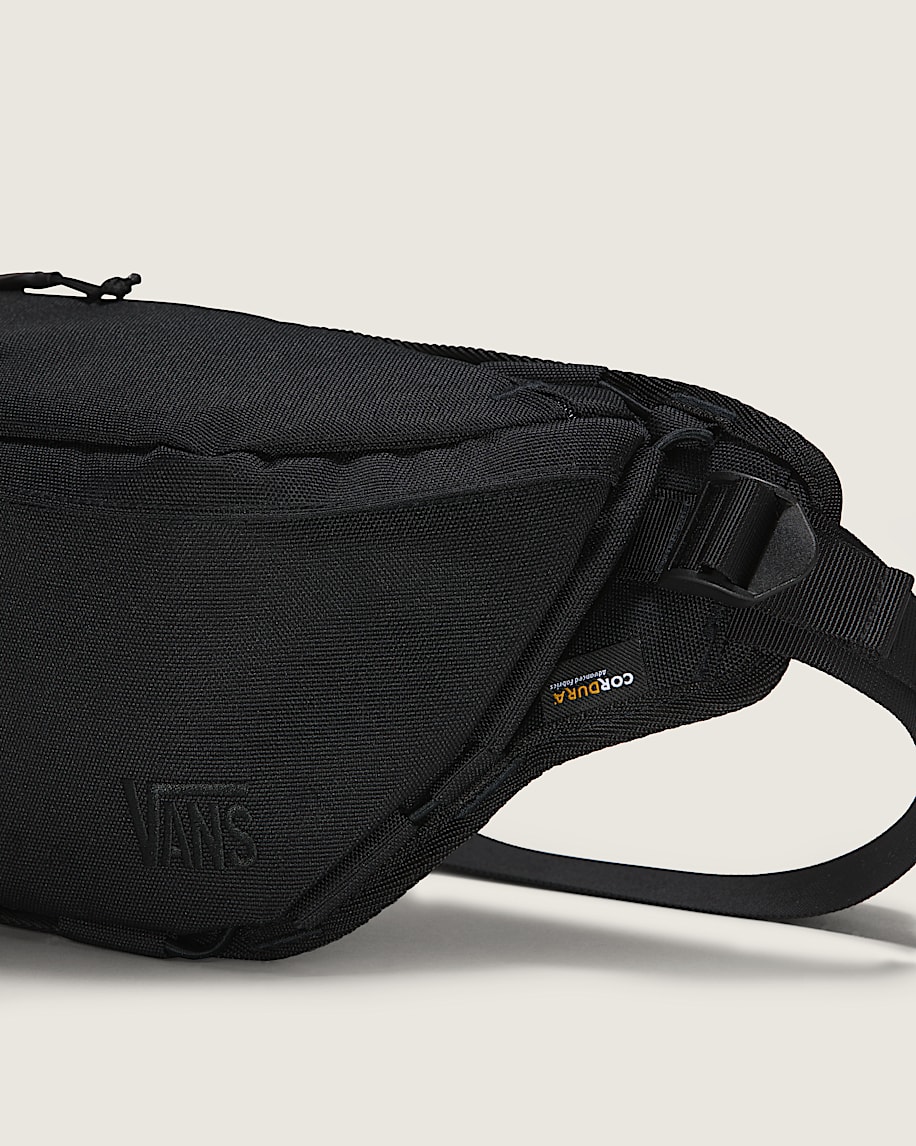 ★Vansバンズ★MTE Trek-Rec Sling Bag 関税込★ Trek-Rec Sling Bag in Black | Vans