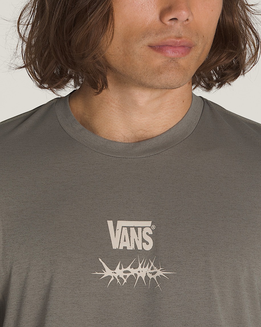 Outline Hybrid T-Shirt - 3