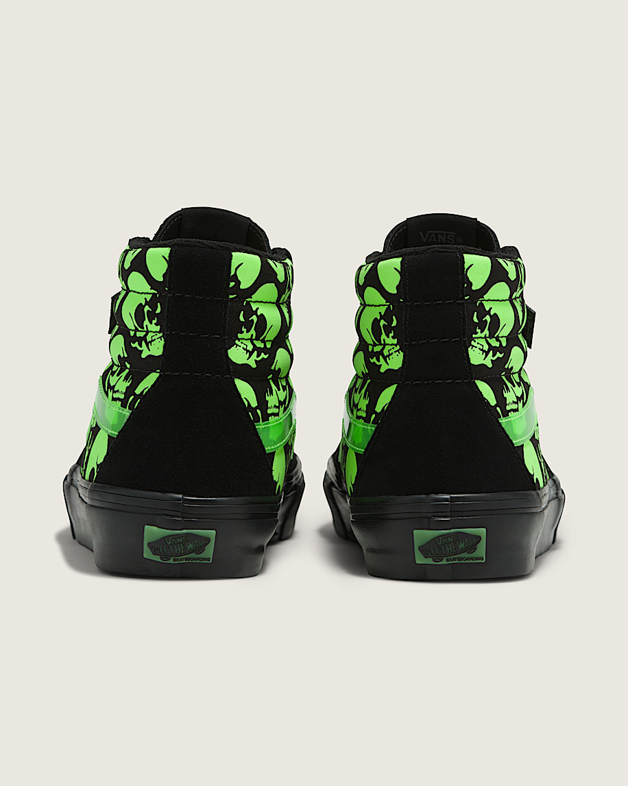 Skate Sk8-Hi Skulls Shoe in Black / Green | Vans
