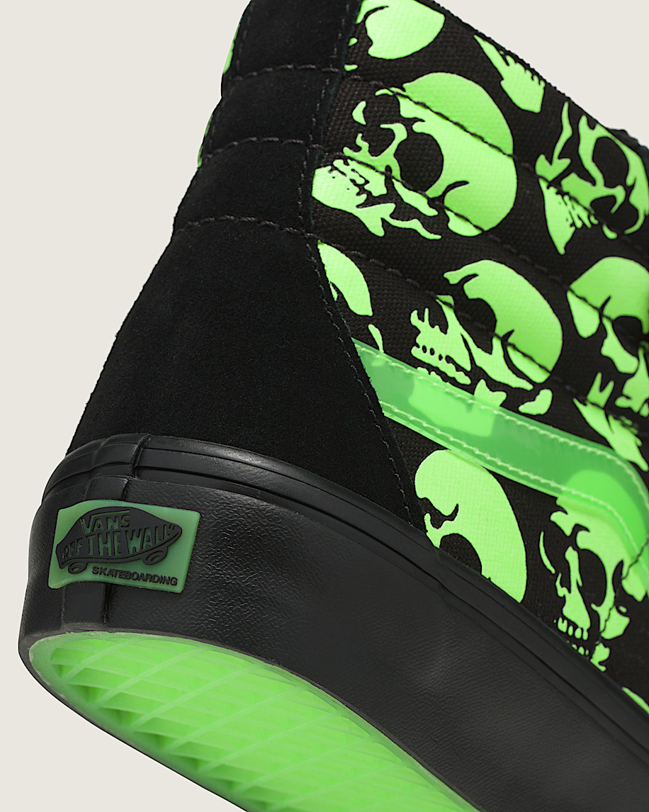 Skate Sk8-Hi Skulls Shoe in Black / Green | Vans
