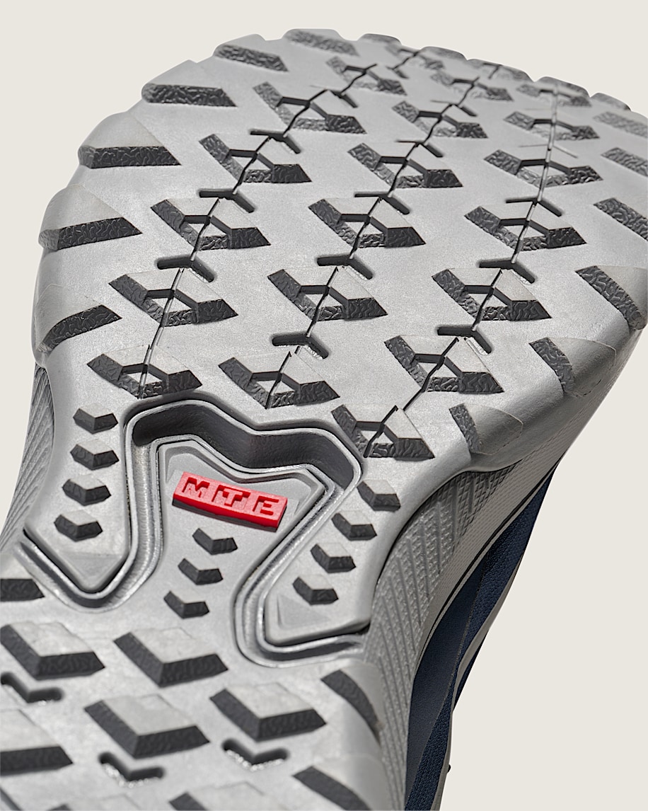Crosspath Shoe - 5