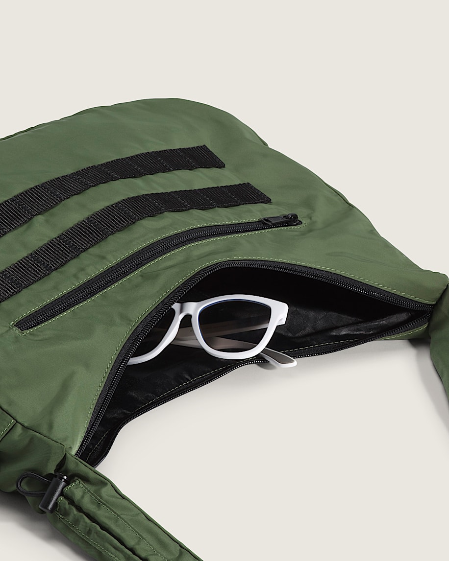 バッグ FTP Center Zip Logo Backpack AW21 FTP Center Zip Logo