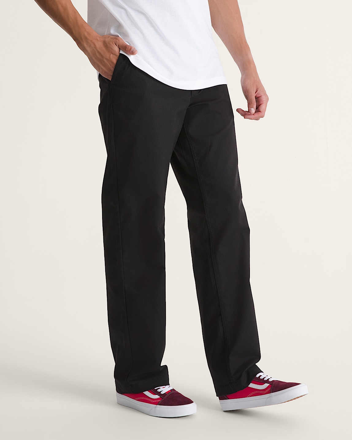 Stretch Logo Fleece Pants in Black / White | Vans