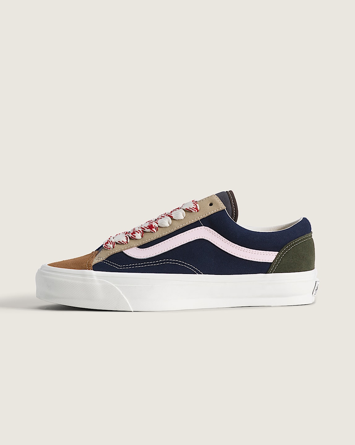 Skate Era Wafflecup Shoe in Black / White | Vans