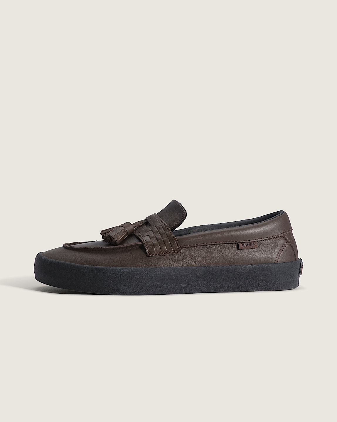 Skate Loafer Shoe in Black / White | Vans