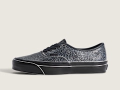 Overpaint Black/Black