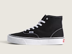 Black/True White