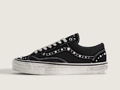 Pearlized Black/Marshmallow White