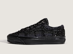 Black/Black