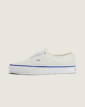 Premium Authentic 44 in Off White Vans