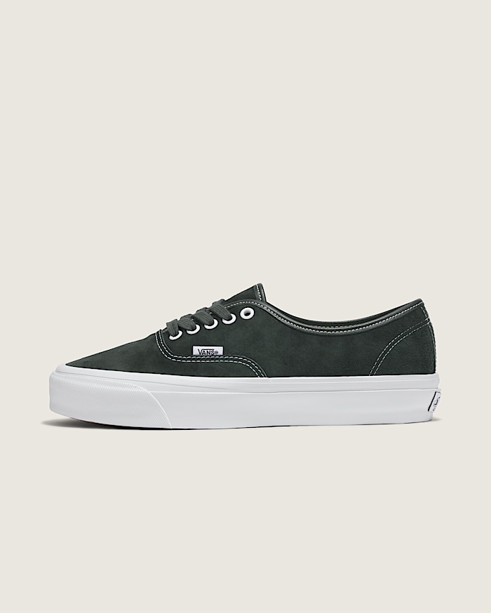 Vans black authentic pro shop