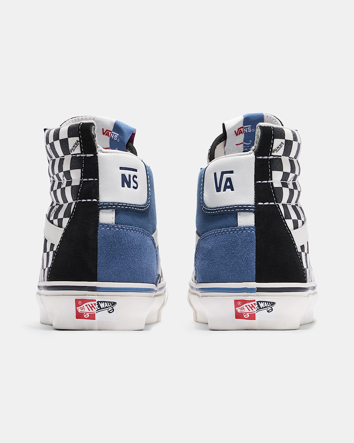 Premium Clash the Wall in Checkerboard Black White Blue Vans