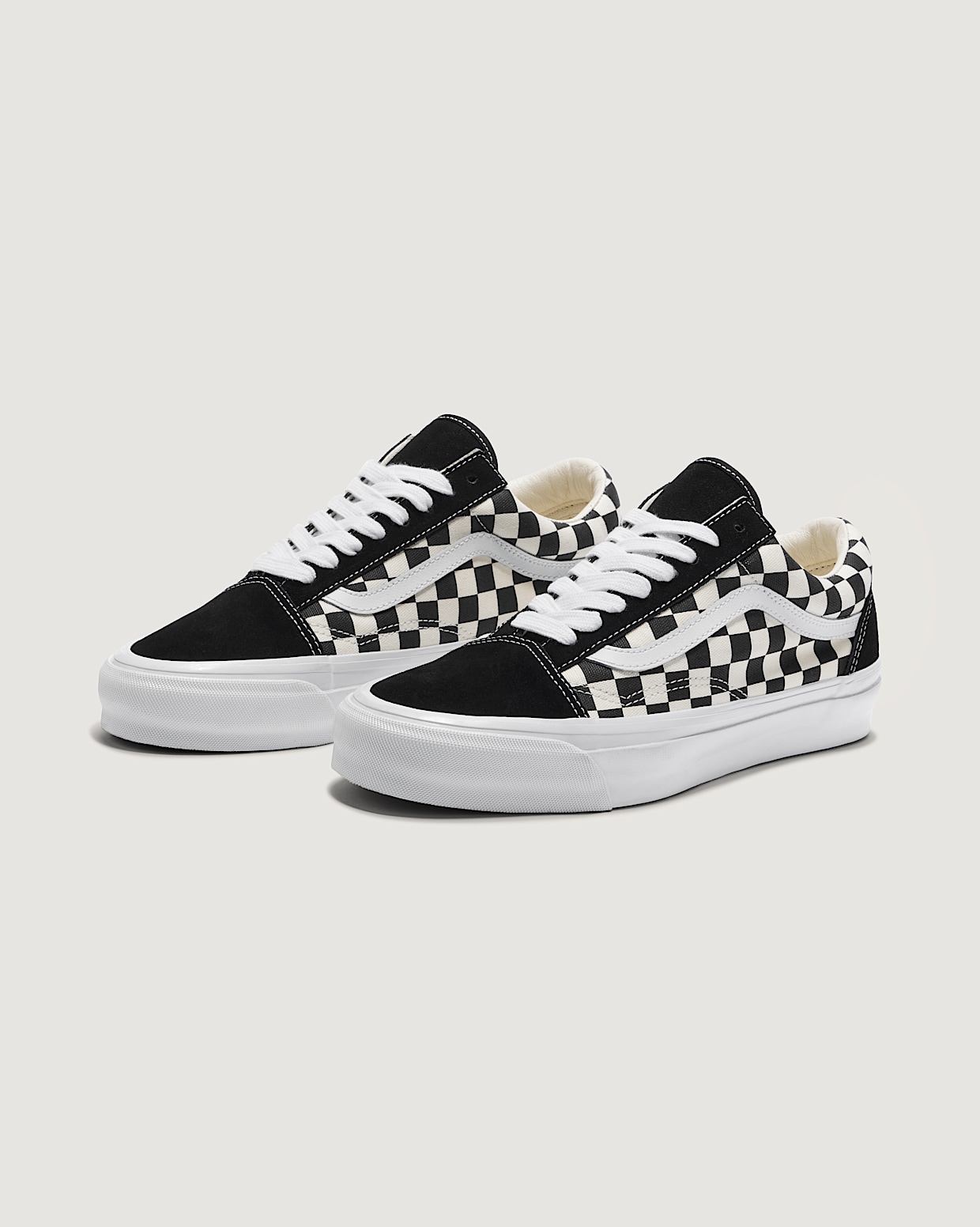Old skool blue and white checkered vans shop