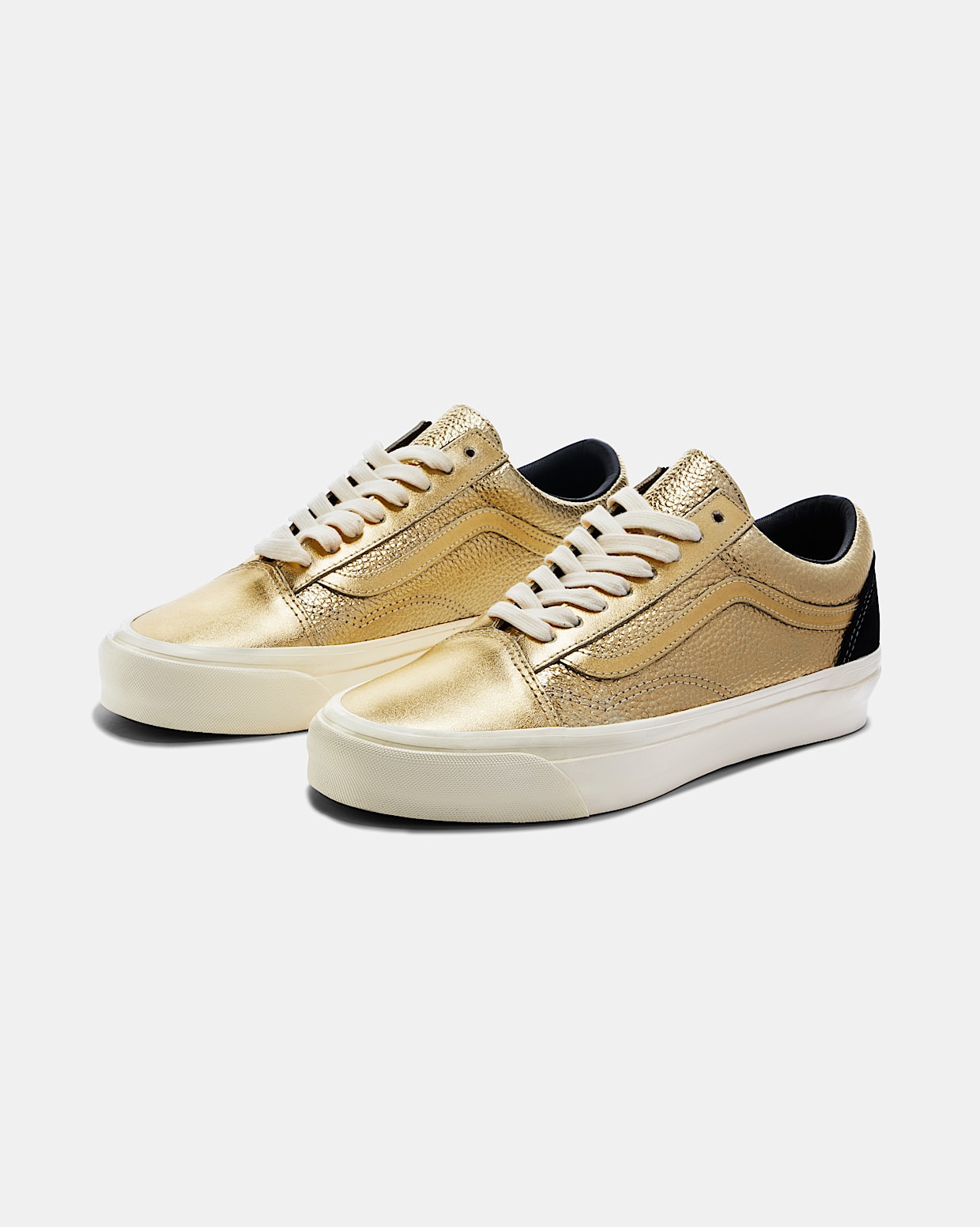 Premium Old Skool 36 in Gold Vans