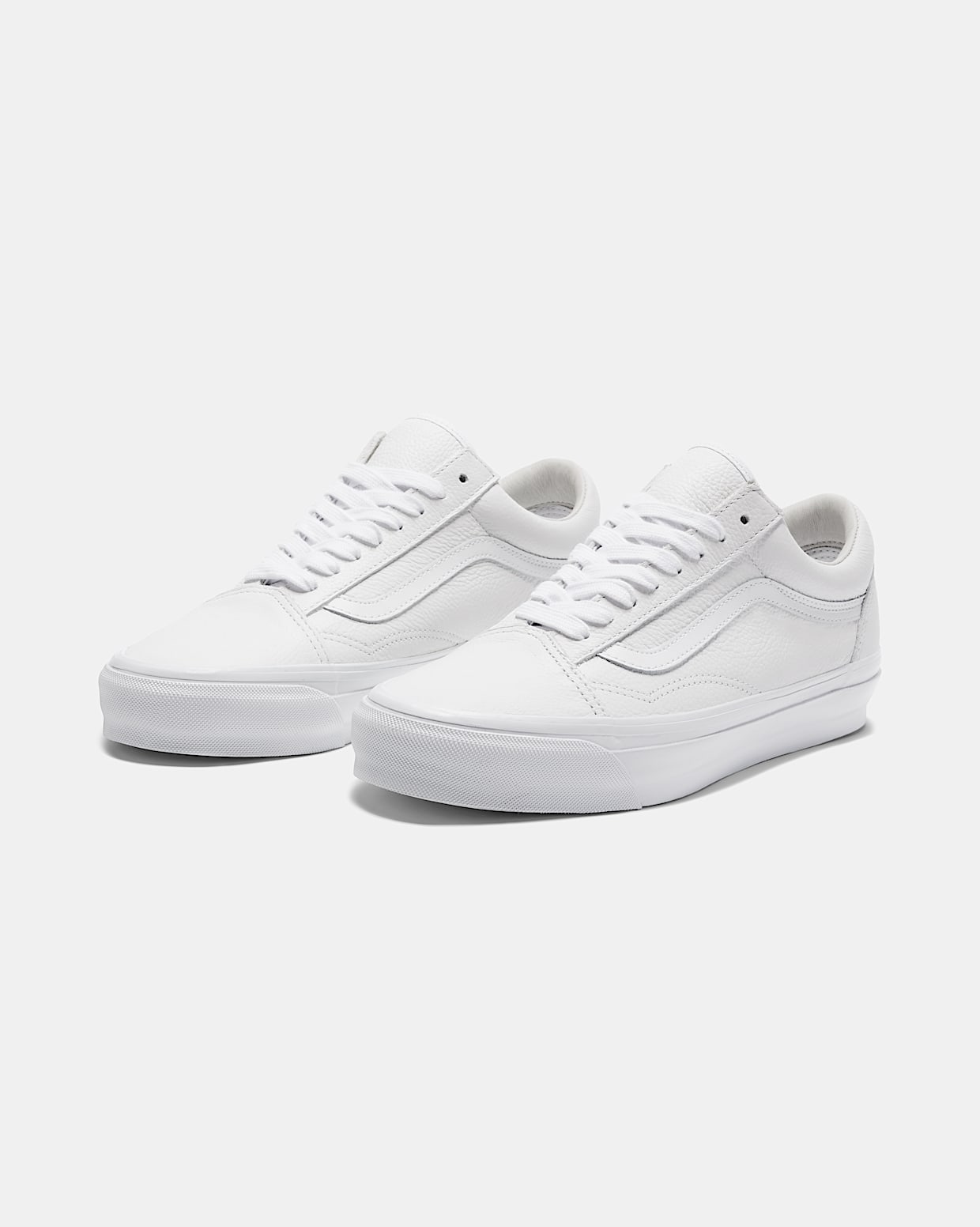 Premium Old Skool 36 in White Vans