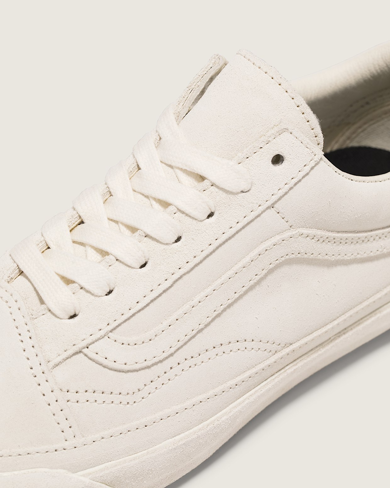 Vans cream old skool sneaker hotsell