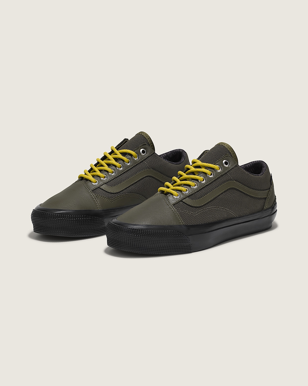 Premium Old Skool Gore Tex in Grape Leaf Green Vans