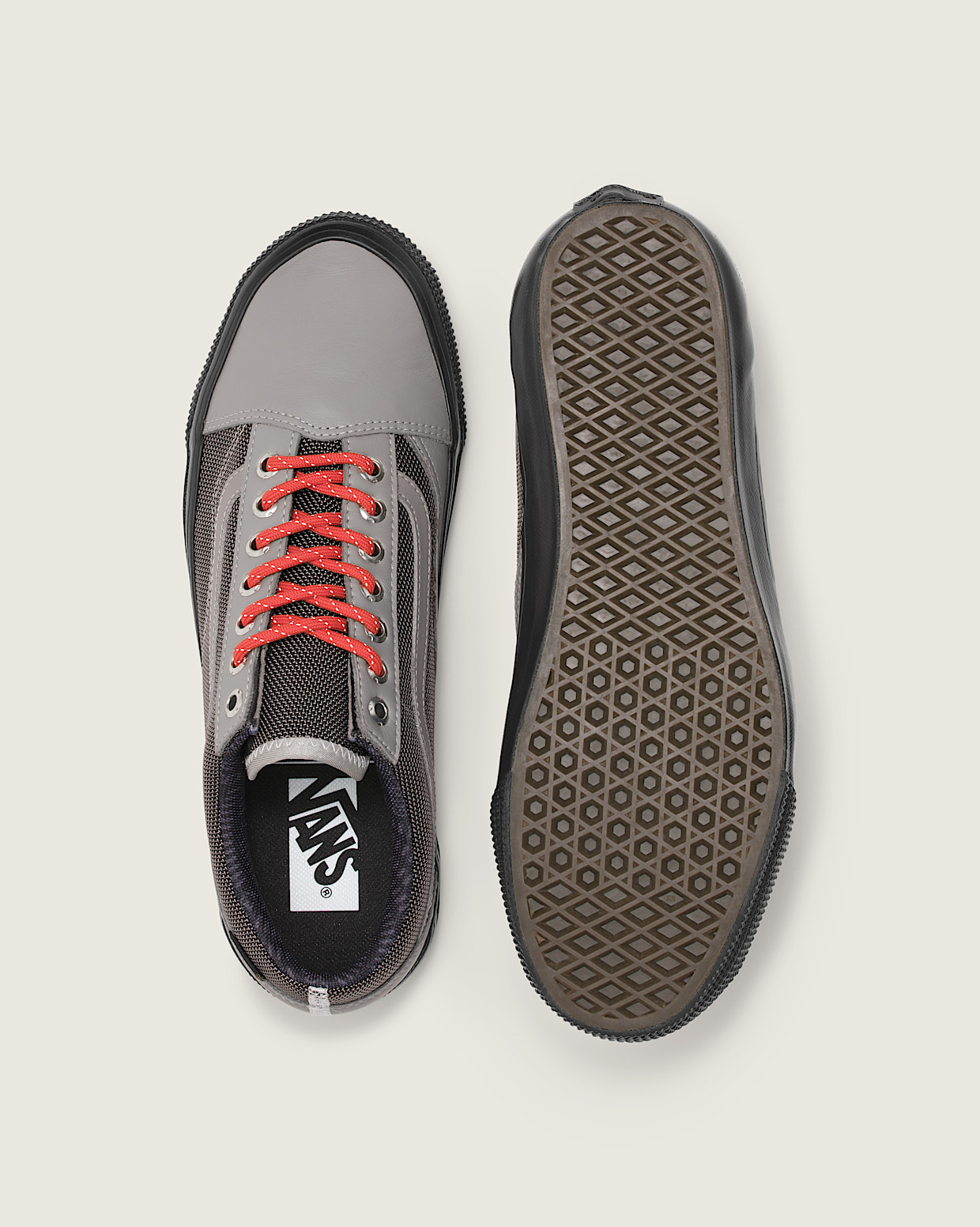 Premium Old Skool Gore Tex in Metal Grey Vans