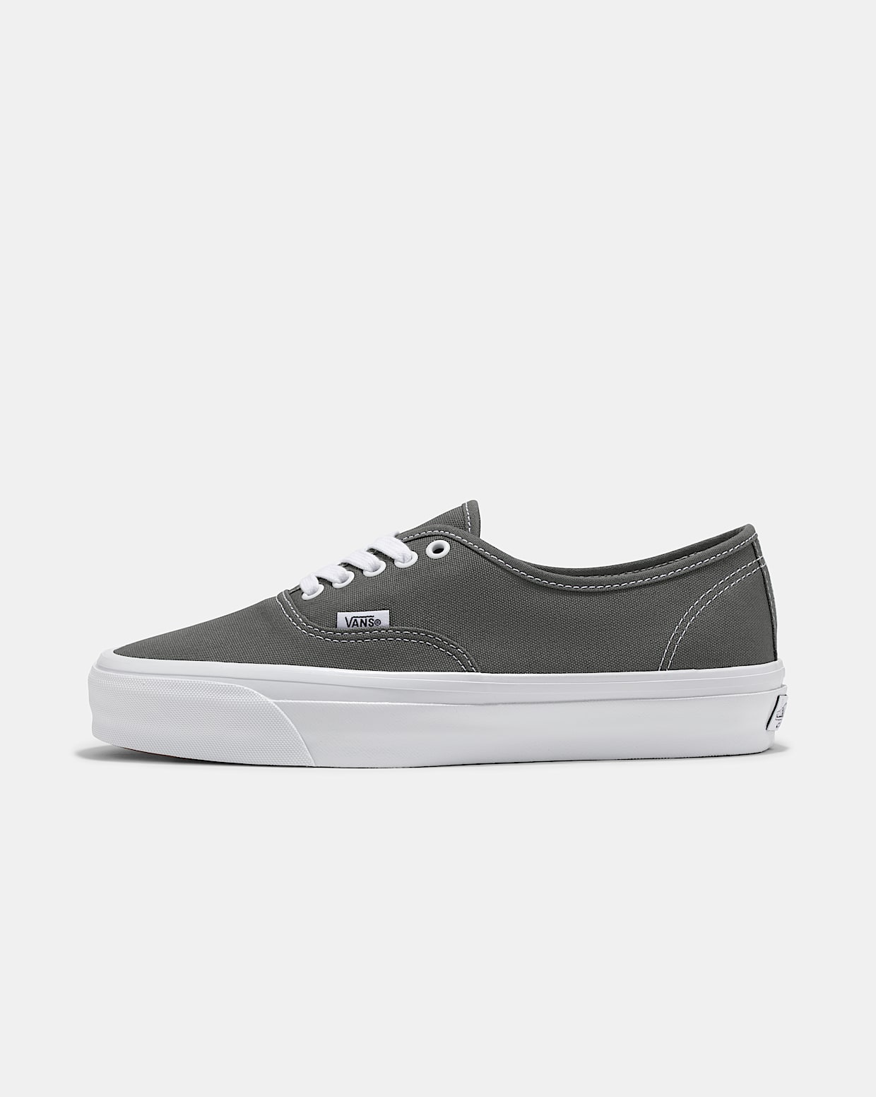 Premium Authentic 44 in Gunmetal Black | Vans