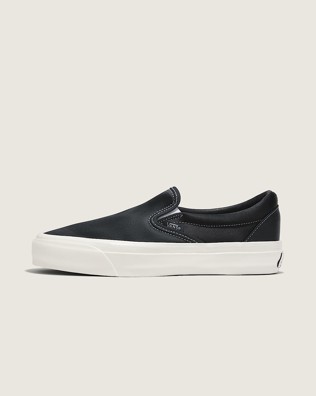 Vans leather slip on all black outlet