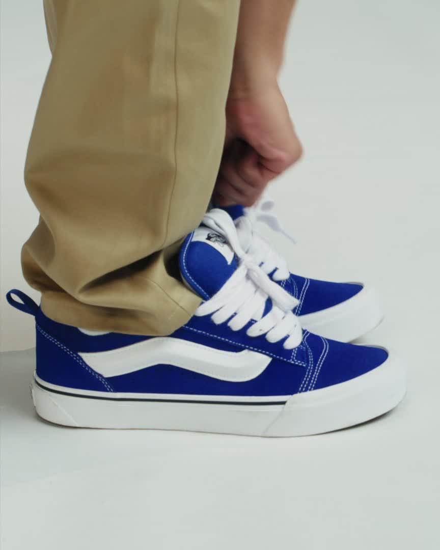 Knu Skool Shoe in Navy Blue / True White | Vans