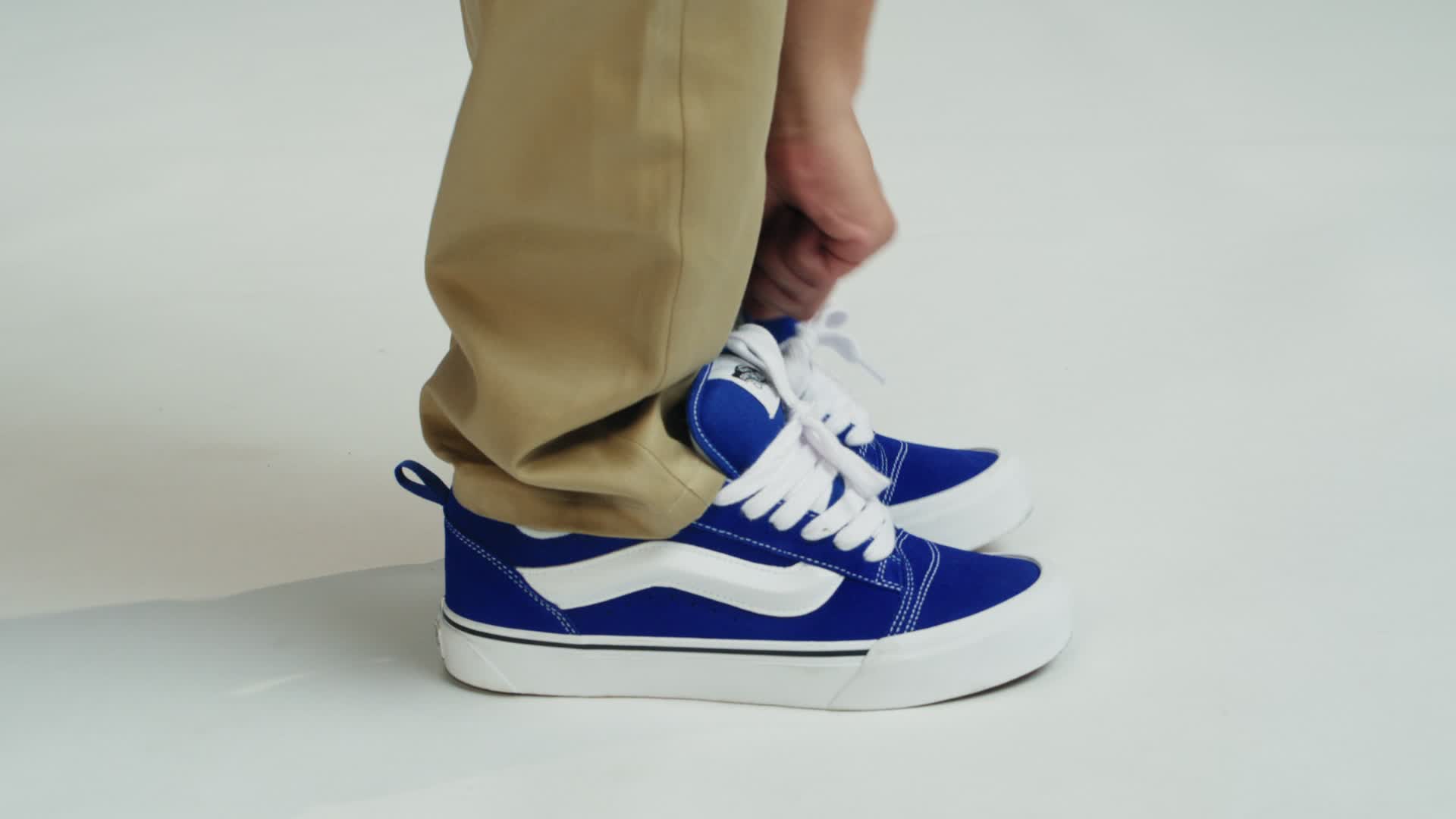 Knu Skool Shoe in Navy Blue / True White | Vans
